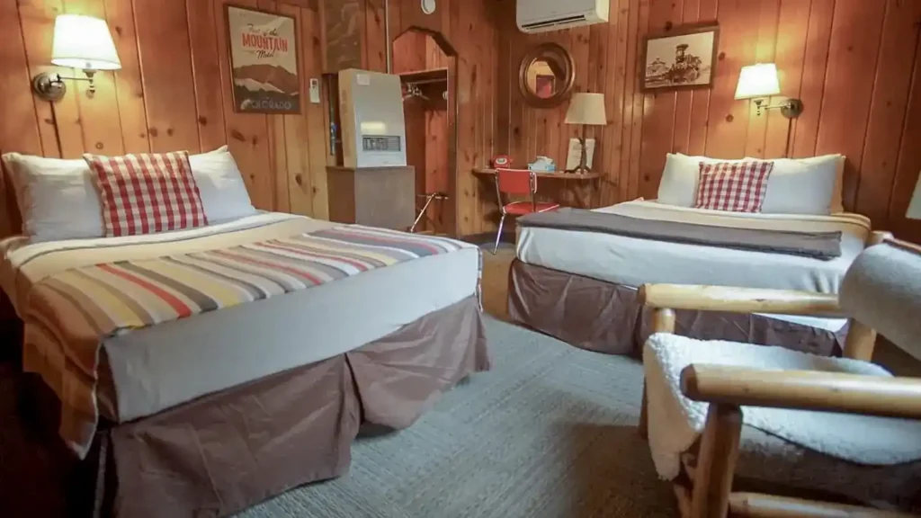 Foot of the Mountain Room with 2 beds